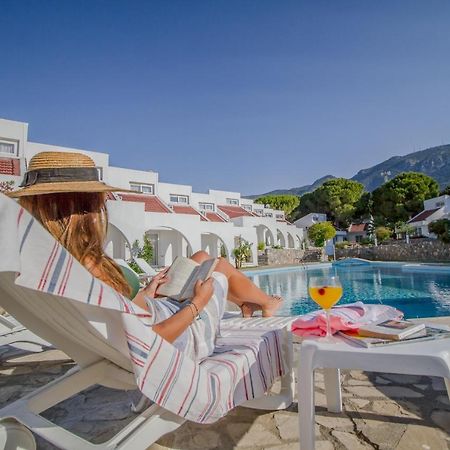 Club Lapethos Bungalow Kyrenia  Exterior foto